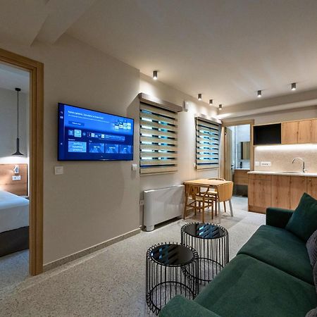 Asklipiou Cube - Kalamata Mediterranean Suites מראה חיצוני תמונה