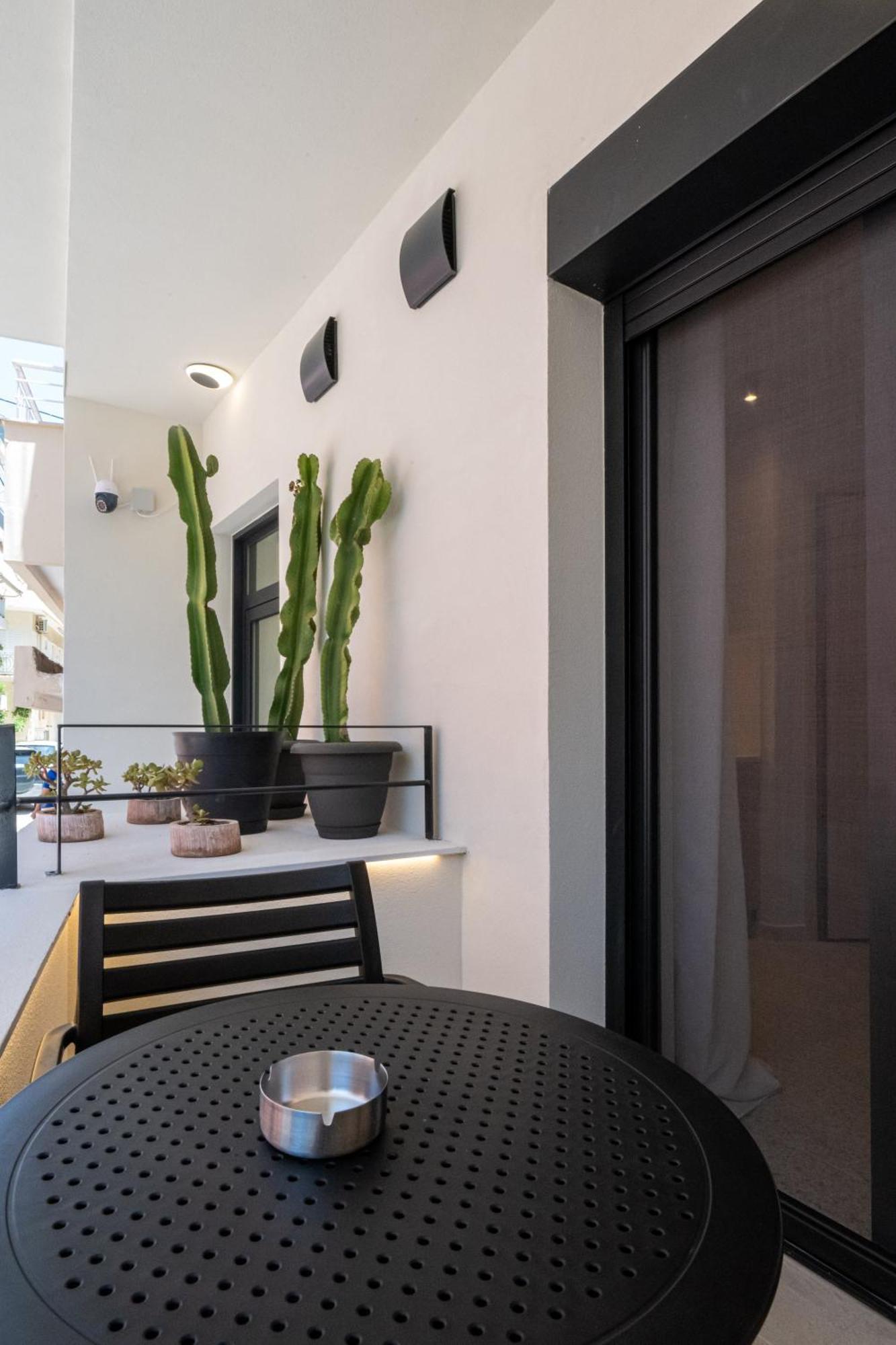 Asklipiou Cube - Kalamata Mediterranean Suites מראה חיצוני תמונה