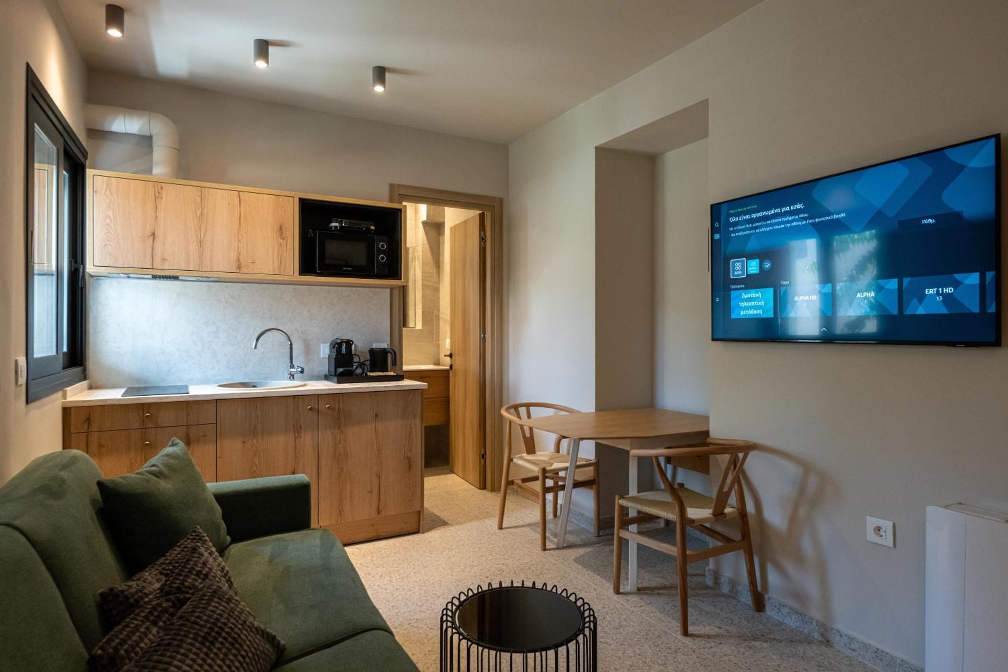 Asklipiou Cube - Kalamata Mediterranean Suites מראה חיצוני תמונה
