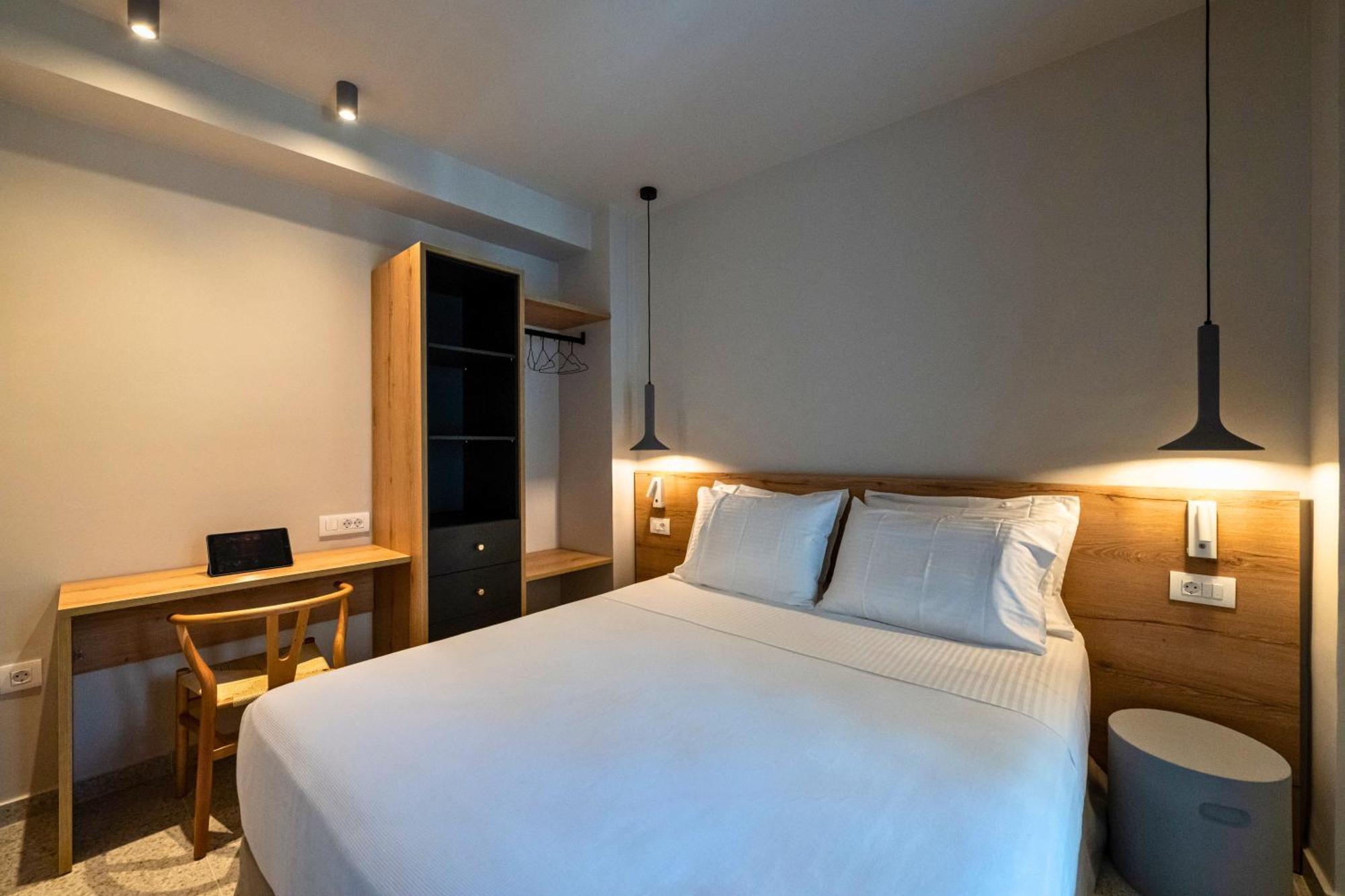 Asklipiou Cube - Kalamata Mediterranean Suites מראה חיצוני תמונה
