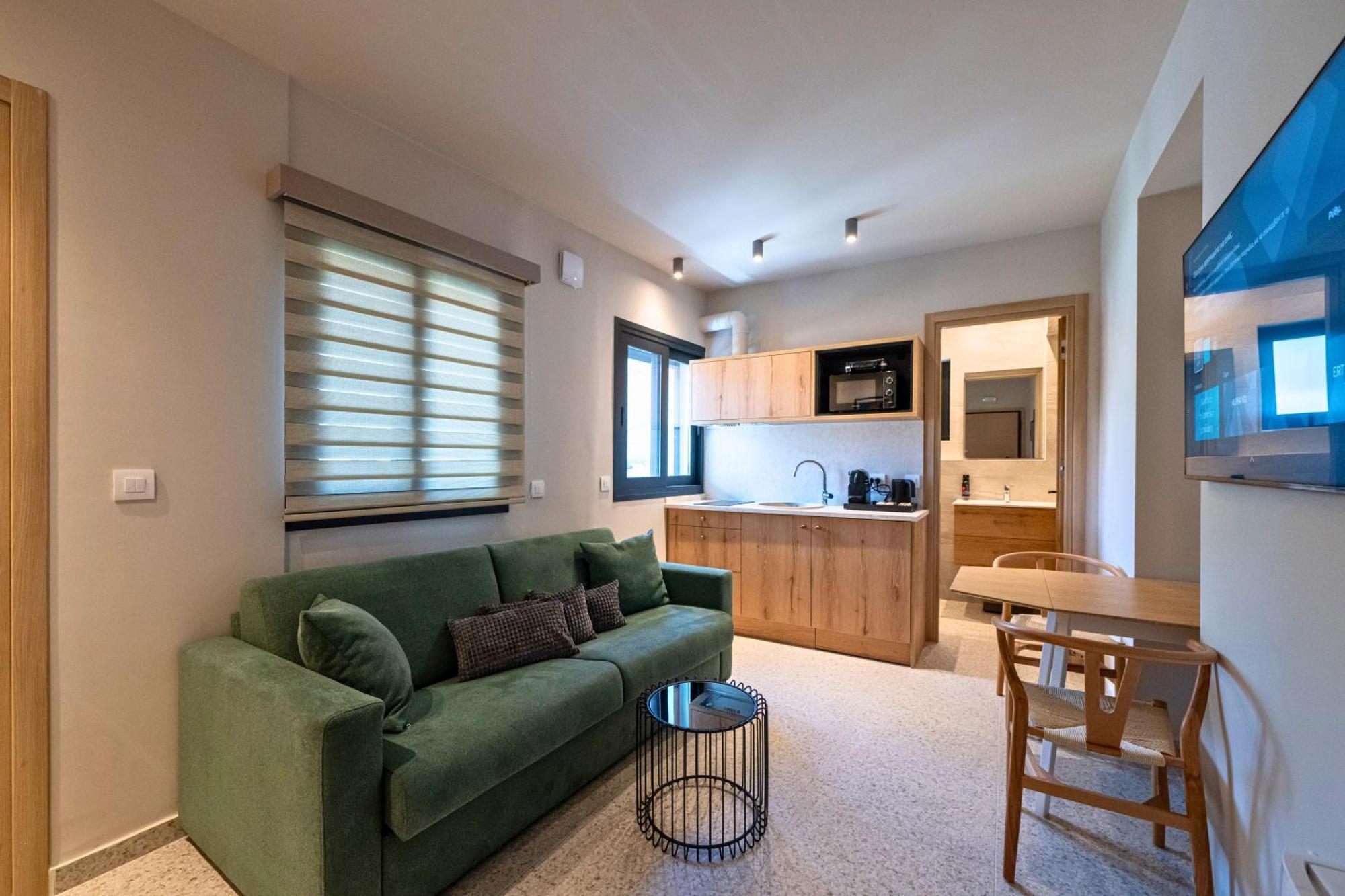 Asklipiou Cube - Kalamata Mediterranean Suites מראה חיצוני תמונה